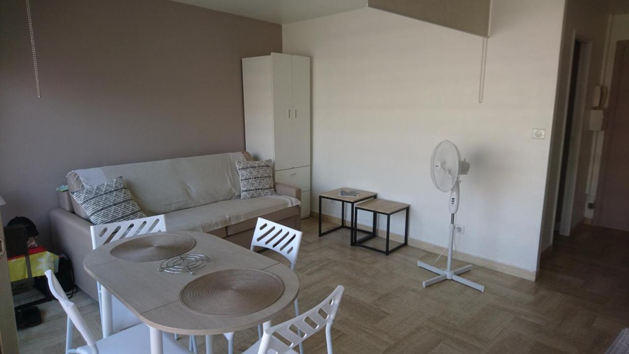 Beau Studio Vue Mer Кан Екстериор снимка